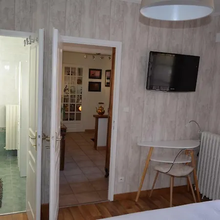 L'oliu De L'oustalet